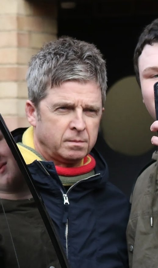 K saw oasis tweet media