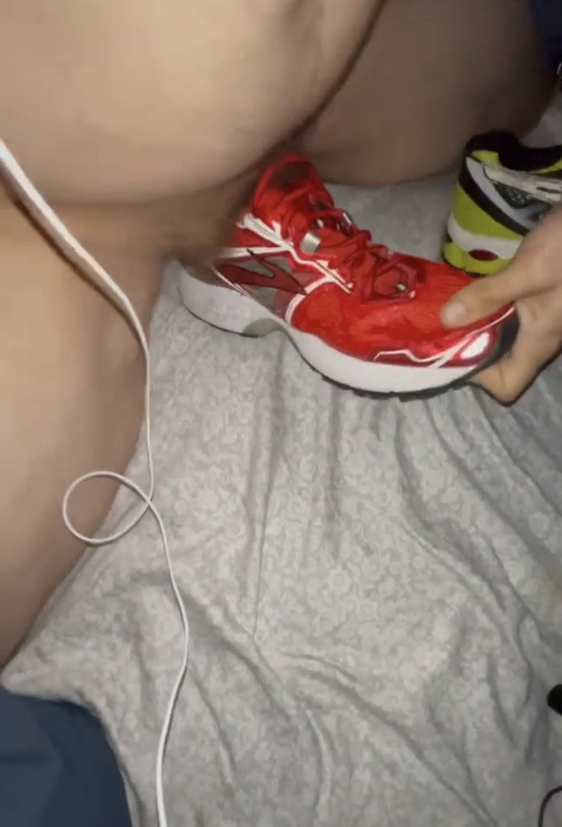 GayxSneakerxSteve (@gaysneakersteve) on Twitter photo 