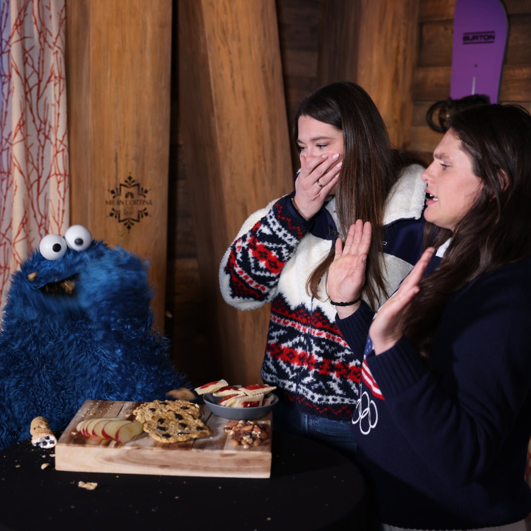 Cookie Monster tweet media