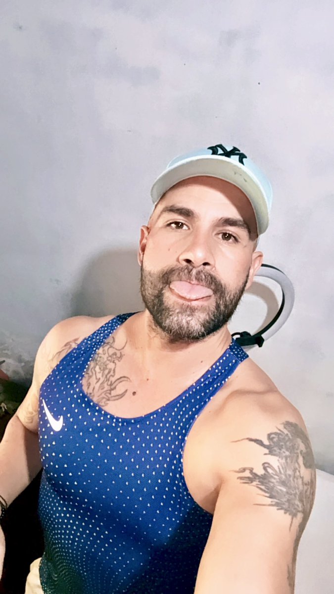 Bbk_bottom's tweet photo. Epa que hay pa dañar digo mamar 🍆🍆🍆🍆🍆🍆🍆💪🏻

#gym https://t.co/UKMAyzhjbd