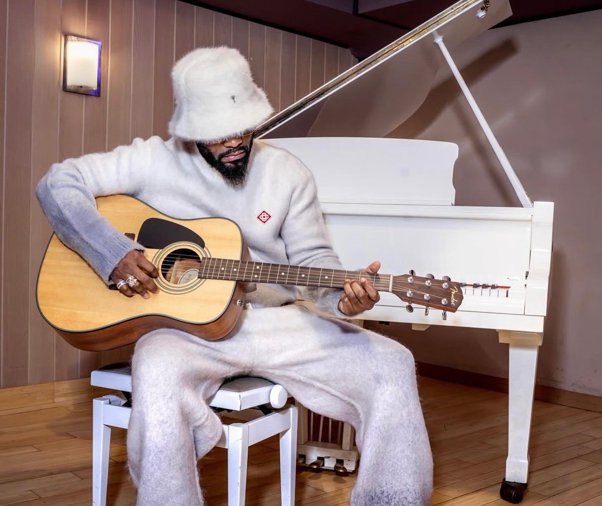 fallyipupa01's tweet photo. 👑🦅
Stade de France 02 &amp; 03 Mai 2026 ⚔️🔥🎶 https://t.co/fuZcQ6uaYo