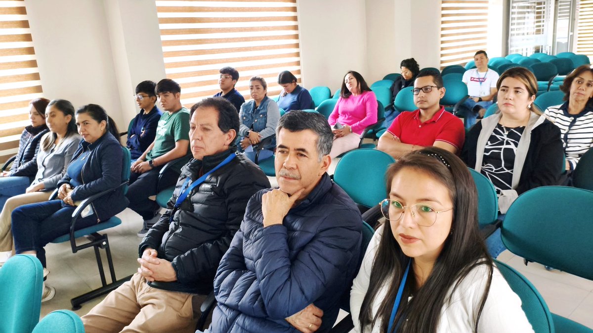 IESS_Loja's tweet photo. Servidores de las áreas Administrativa y Financiera participaron en la jornada institucional 🎓. 

✅ La capacitación consolidó conocimientos clave para una gestión pública ética y responsable en Loja. https://t.co/6Rrt86Cbtt