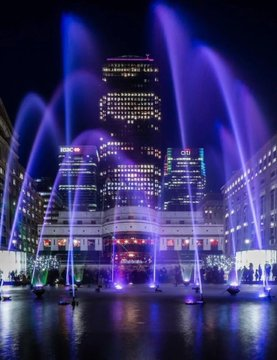 Arya9874's tweet photo. 🌟London Canary Wharf Light Show . https://t.co/pj64dpa7Na