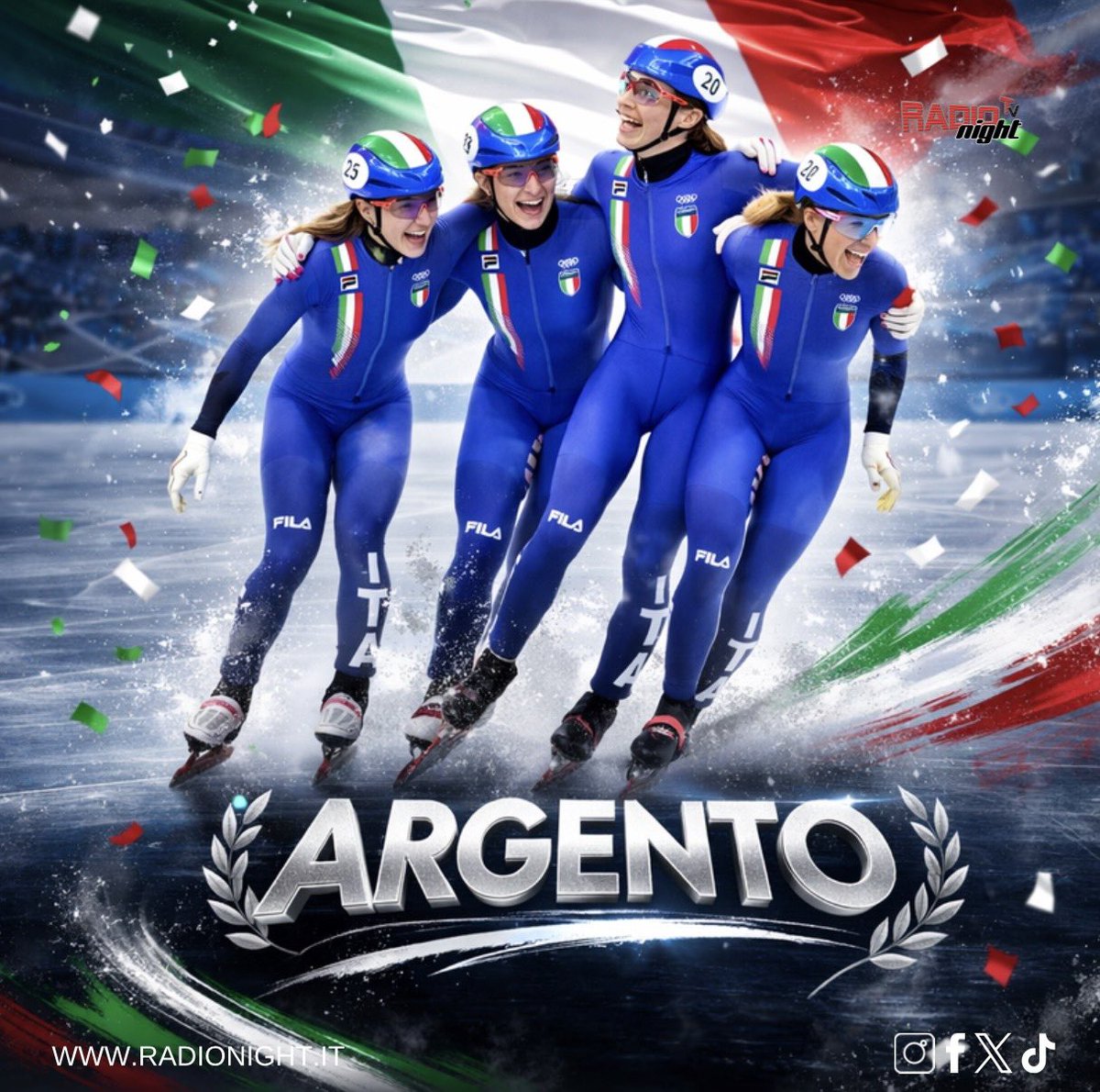 RadioNight_'s tweet image. STRAORDINARIE 🥈🇮🇹

Le nostre azzurre scrivono un’altra pagina di storia!

Arianna Fontana, Chiara Betti, Elisa Confortola e Arianna Sighel conquistano una splendida medaglia d’argento nella finale della staffetta femminile 3000 metri!

#radionight ®️