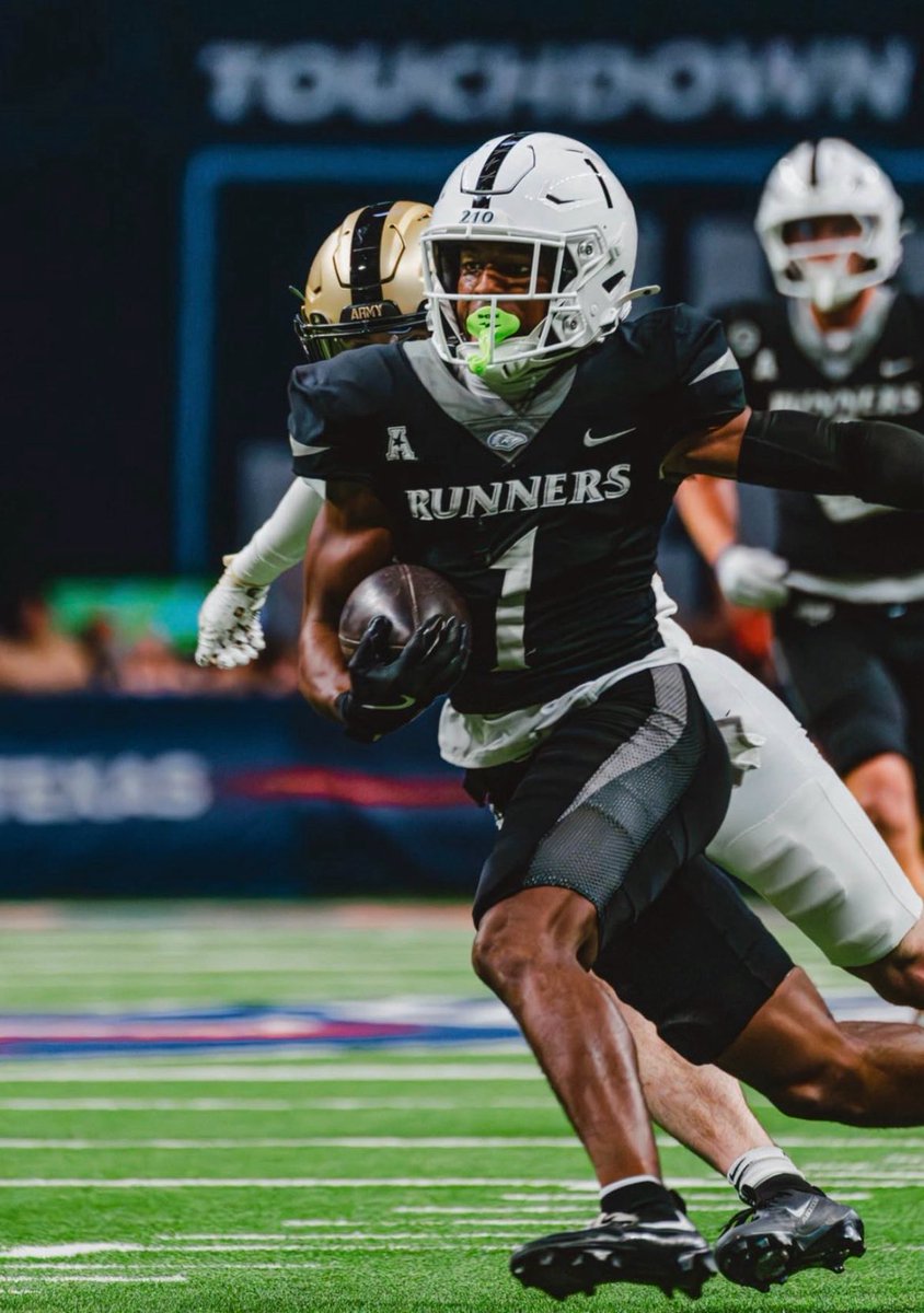 JaceHarris2028's tweet photo. Blessed To receive an offer from UTSA🙌🏽🙌🏽!#AGTG 
@gabrieldbrooks @GPowersScout @adamgorney https://t.co/hxTl52gl1X