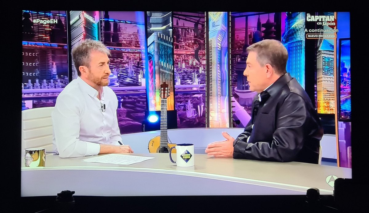 Ahí alguien que sigue pensando que el facha de Paje es socialista.
Hoy el, presidente se los manchegos a ido a esparcir fascismo a el programa del enano fascista pelirrojo <a href="/El_Hormiguero/">El Hormiguero</a> 
Ojala deje el partido junto con Felipe González
#PageEH
#AyusoAPrision7291 
#RamadanMubarak