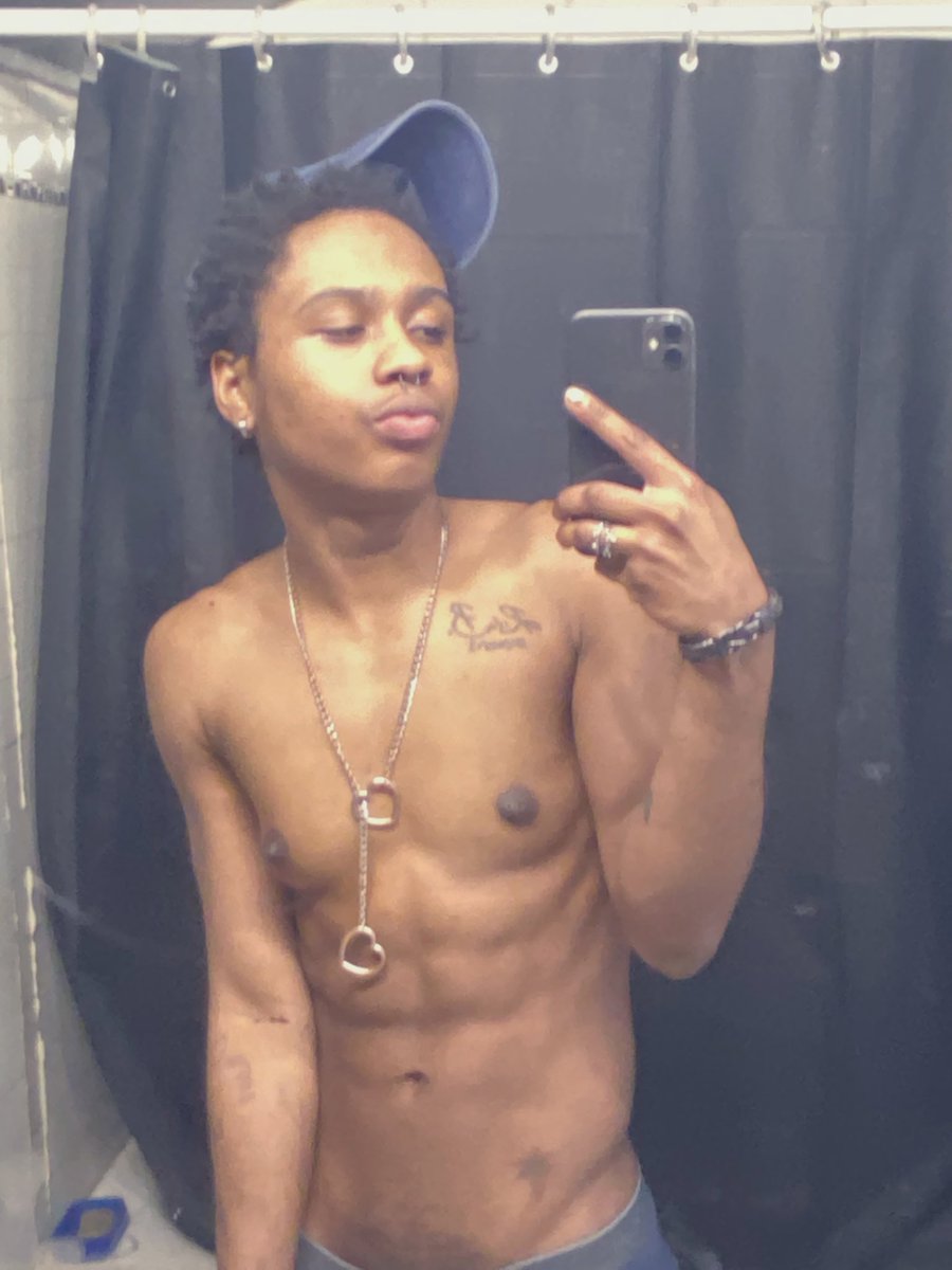 2amor2roto's tweet photo. Face reveal.. 😛😛. Stuff bout to get real crazy on this page ;) . 
#transman🏳️‍⚧️ #nsfw https://t.co/ImgrNJgosj