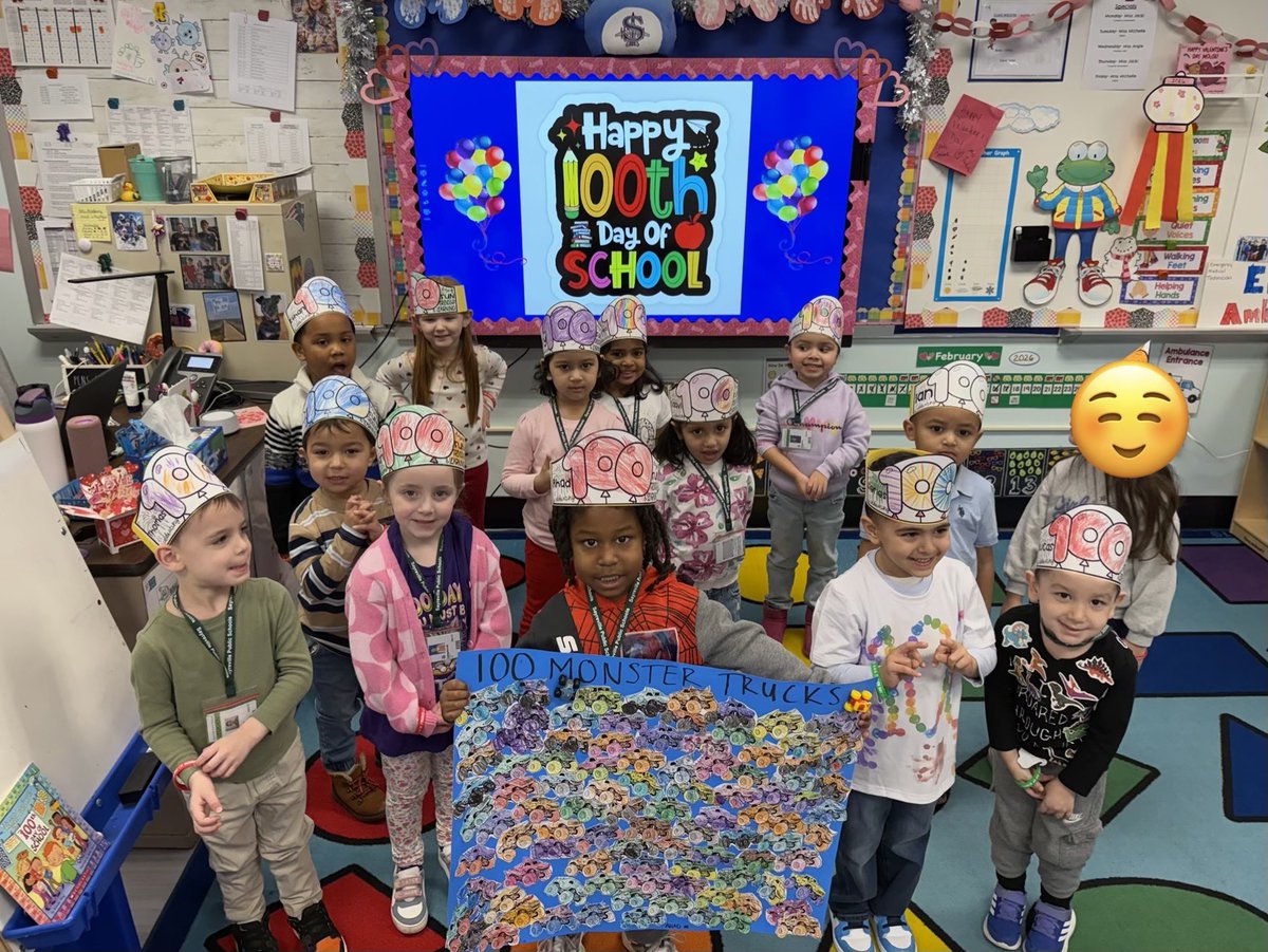 PB_Selover's tweet photo. We are 100 days smarter! 💯🦈 https://t.co/g97W0yV4Og