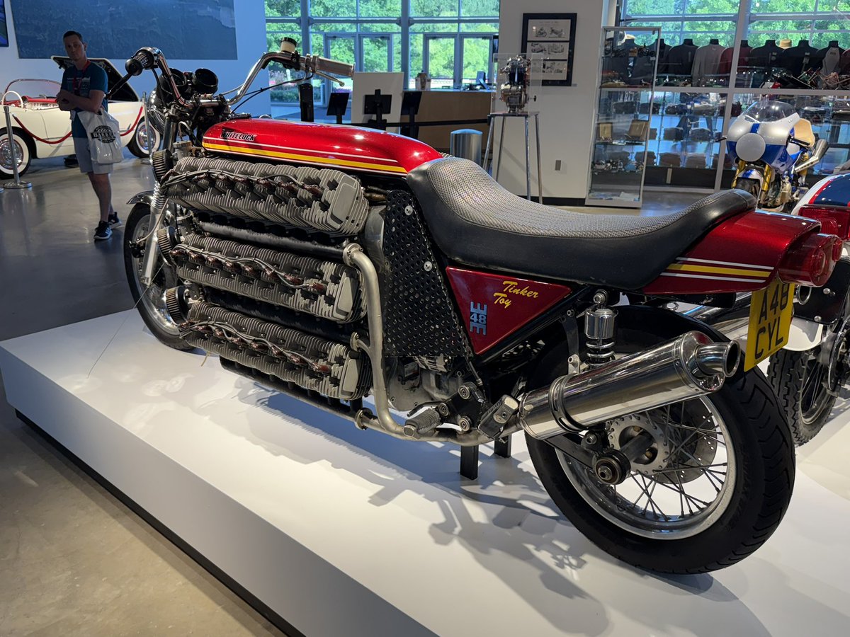 Bleufiend tweet media