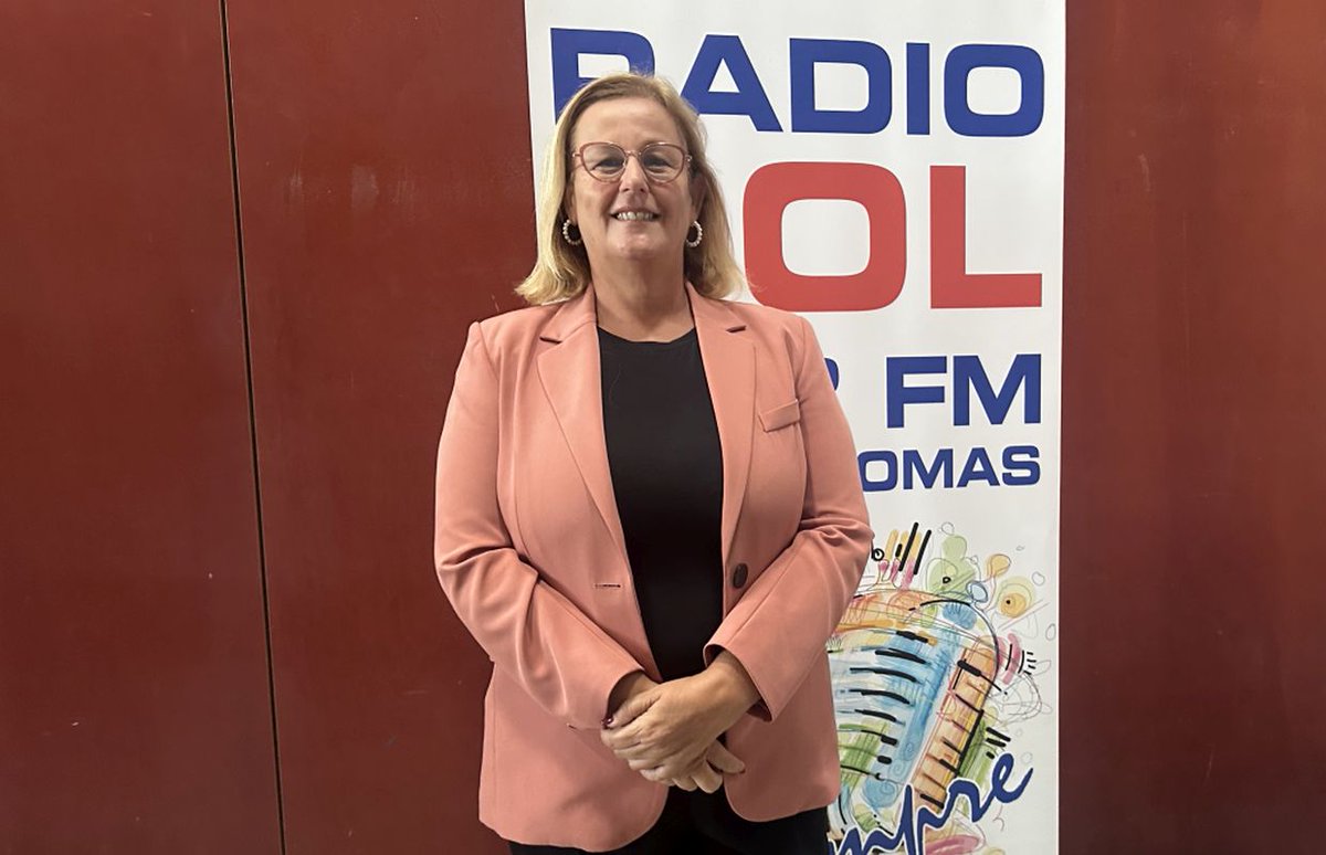 Elena Álamo tacha de "pataleta política" las criticas por el cierre temporal de la Guarderia de el Tablero. <a href="/AytoSBT/">SanBartolomeTirajana</a> #GuarderiaMunicipal n9.cl/vi86i