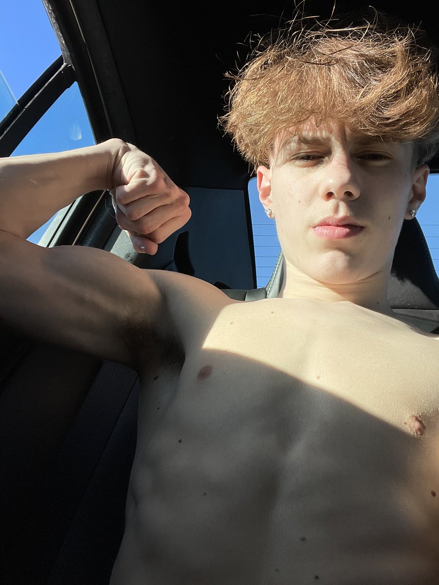 how’s the view from down there? 😂 

#findom