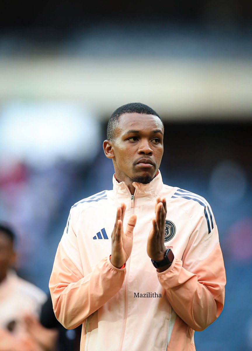 Constitution_94's tweet photo. I dont understand why Sipho Mbule, Kabelo Dlamini and Simphiwe Selepe are either never played or rarely played by coach Wadu

You cant tell me that De Jong, Mariko or Nemtajela are so hot that there cant even be 10 min available for to Kabelo Dlamini, Mbule or Selepe.

Wadu will lose his dressing room, once things start going upside down

#OrlandoPirates #OnceAlways #UpTheBucs #betwaypremiership #BetwayPrem #Betway