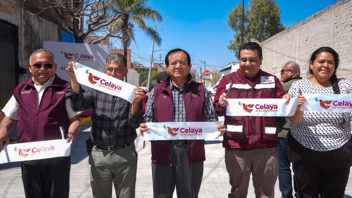 Producto de los ahorros obtenidos por la correcta y responsable administración de los recursos públicos, se realizaron 6 pavimentaciones en colonias y comunidades de <a href="/municipiocelaya/">Municipio de Celaya</a> con una inversión 100 por ciento municipal superior a los 25 mdp
👇
bit.ly/4qIx9zu