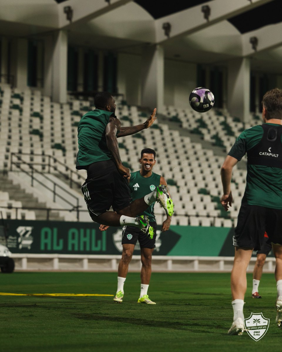 النادي الأهلي السعودي tweet media