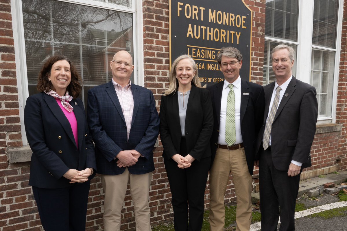 GovernorVA's tweet photo. More housing options in Hampton!
 
Today, we announced $20 million in new private investment to turn historic buildings at Fort Monroe into homes. Adaptive reuse, public-private partnership, and Virginia history.

This is how we keep innovating to address our housing shortage. https://t.co/jMRu94KQVq