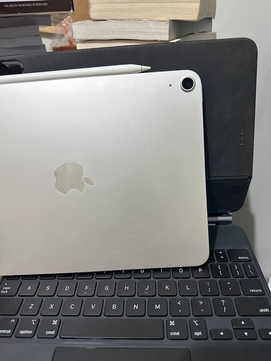 Unpadfess tweet media