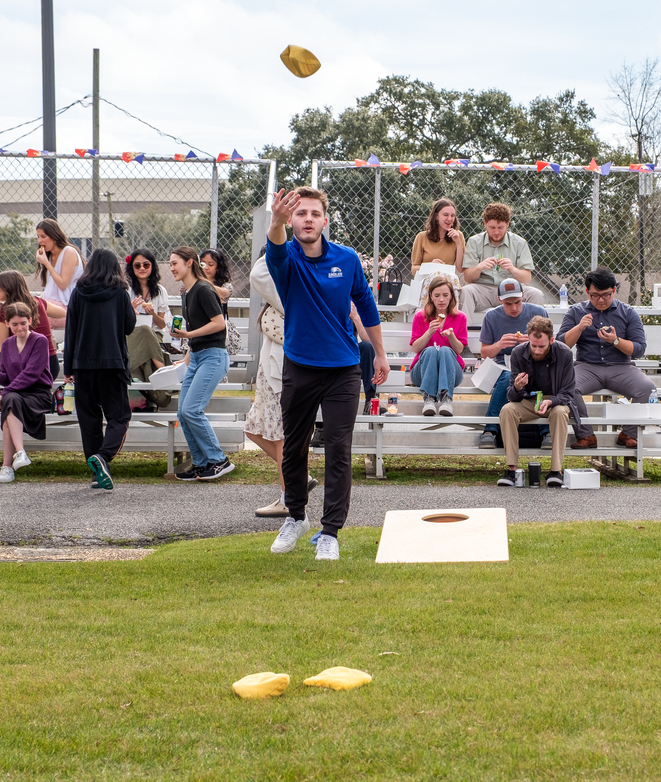 Students stepped into the world of the Renaissance at this year’s Bible Conference Picnic, complete with jousting, archery, wagon rides, and themed treats along the way. 🏰
It was a welcome pause in the week and a chance to enjoy time together outside the usual routine.