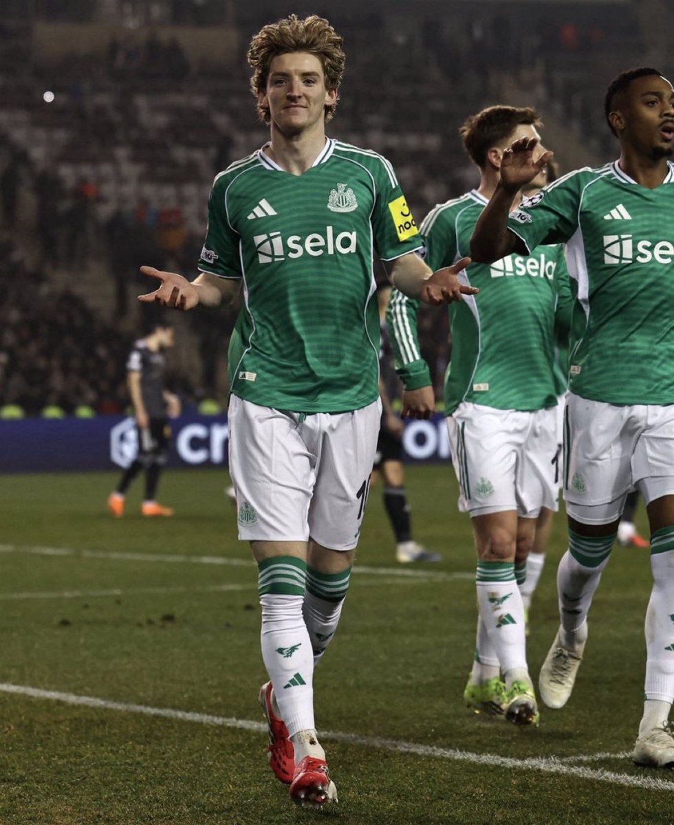 أرقام قياسية جوردون في دوري أبطال أوروبا الليلة 🤯

- أكبر عدد من الأهداف لنيوكاسل في موسم واحد (10)

- أول لاعب من نيوكاسل يسجل أربعة أهداف في مباراة واحدة

- أسرع هاتريك للاعب إنجليزي

- أسرع هاتريك لنادٍ إنجليزي من بداية المباراة

- أسرع هدف على الإطلاق لنيوكاسل في البطولة