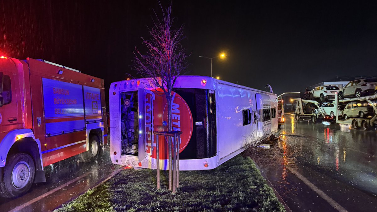 Samsun'da yolcu otobüsü devrildi: 6 kişi yaralandı dengegazetesi.com.tr/samsunda-yolcu… <a href="/dengegazetesi/">Denge Gazetesi</a> aracılığıyla