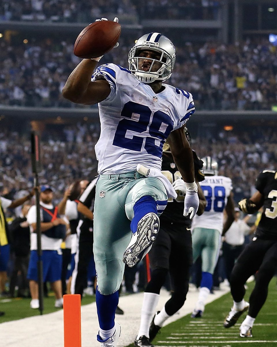 Congratulations to 2022 SNSHF Inductee and Bishop Gorman HS alum DeMarco Murray on his new role as the Kansas City Chiefs Running Backs coach. 🏈

We wish you the best of luck, DeMarco! 

#SNSHF