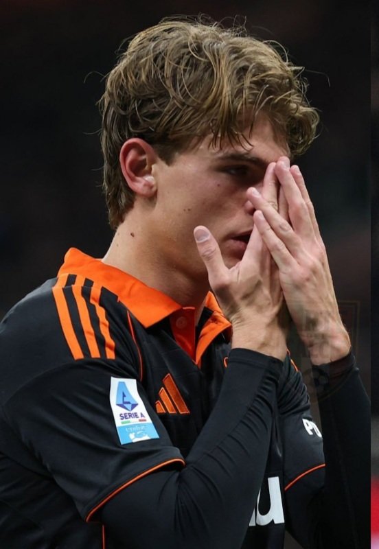 -#Rabiot, autore di una doppietta a #Como, ammonito a Pisa e squalificato ingiustamente nel ritorno con i lariani.
-#Paz, diffidato e autore di un fallaccio contro la #Fiorentina, viene graziato e rimane in campo, facendo il gol decisivo.

Poche storie, i campionati si vincono