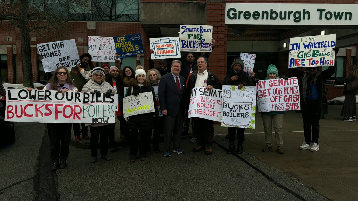 disgruntled_em's tweet photo. Today Westchester residents joined together to fight for bucks for boilers in the senate's one house budget, a bill that will tackle energy affordability and the climate crisis! @NYSenate @AndreaSCousins @SenatorHarckham https://t.co/omq0AaGY4X