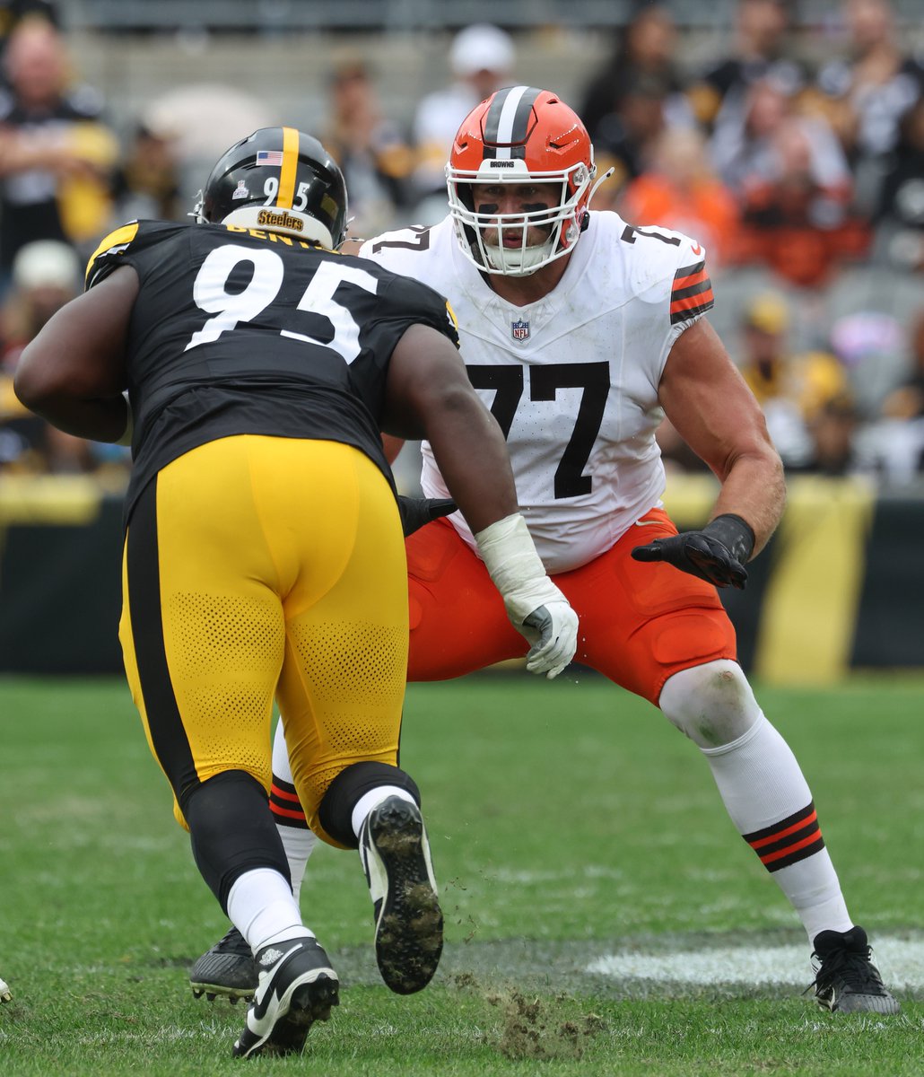 UnderdogNFL's tweet photo. Garafolo: G Wyatt Teller announces that he won't return to Browns in 2026.

"While we are excited and look forward to what the future holds, Cleveland will always have a special place in our hearts." https://t.co/KqdTqSEvK7