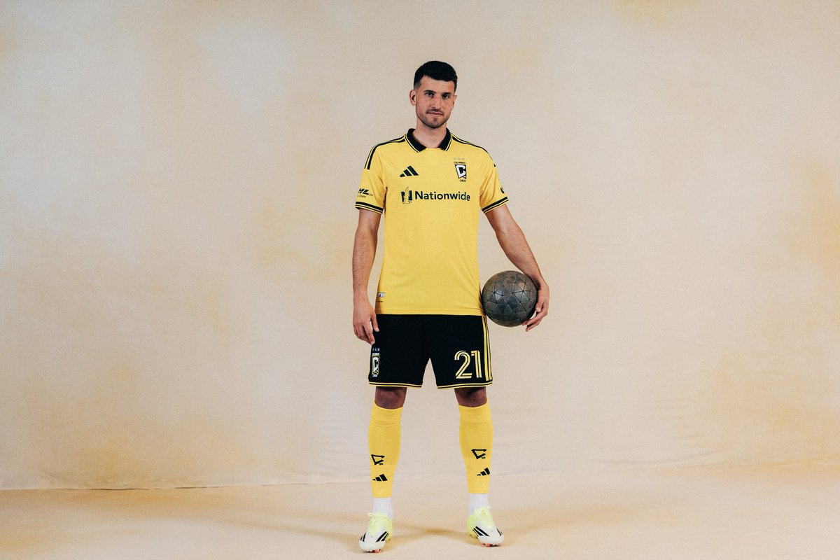 New kit for new season 🙌

I’m into it 🙃