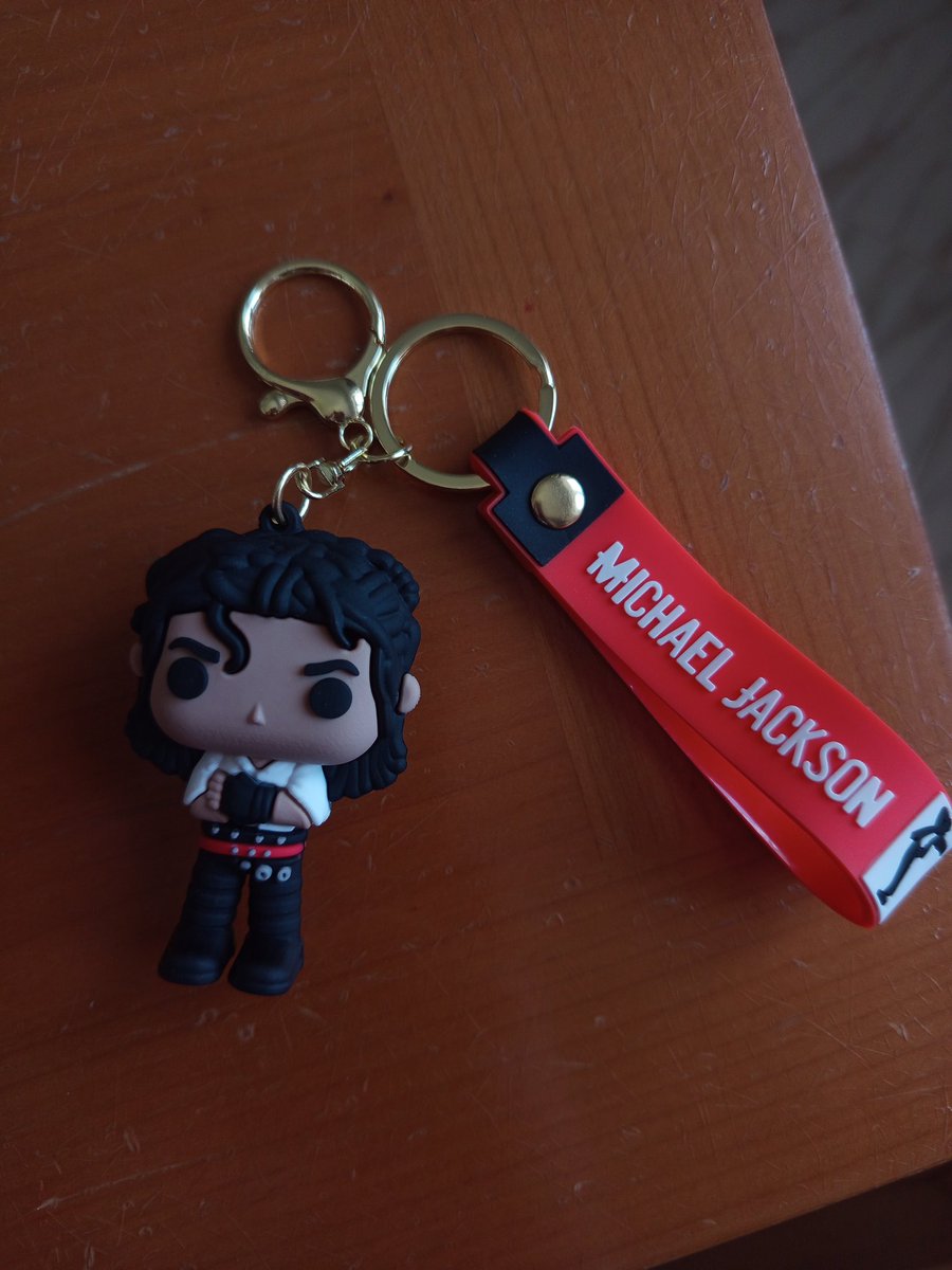 i just love my keychain so much