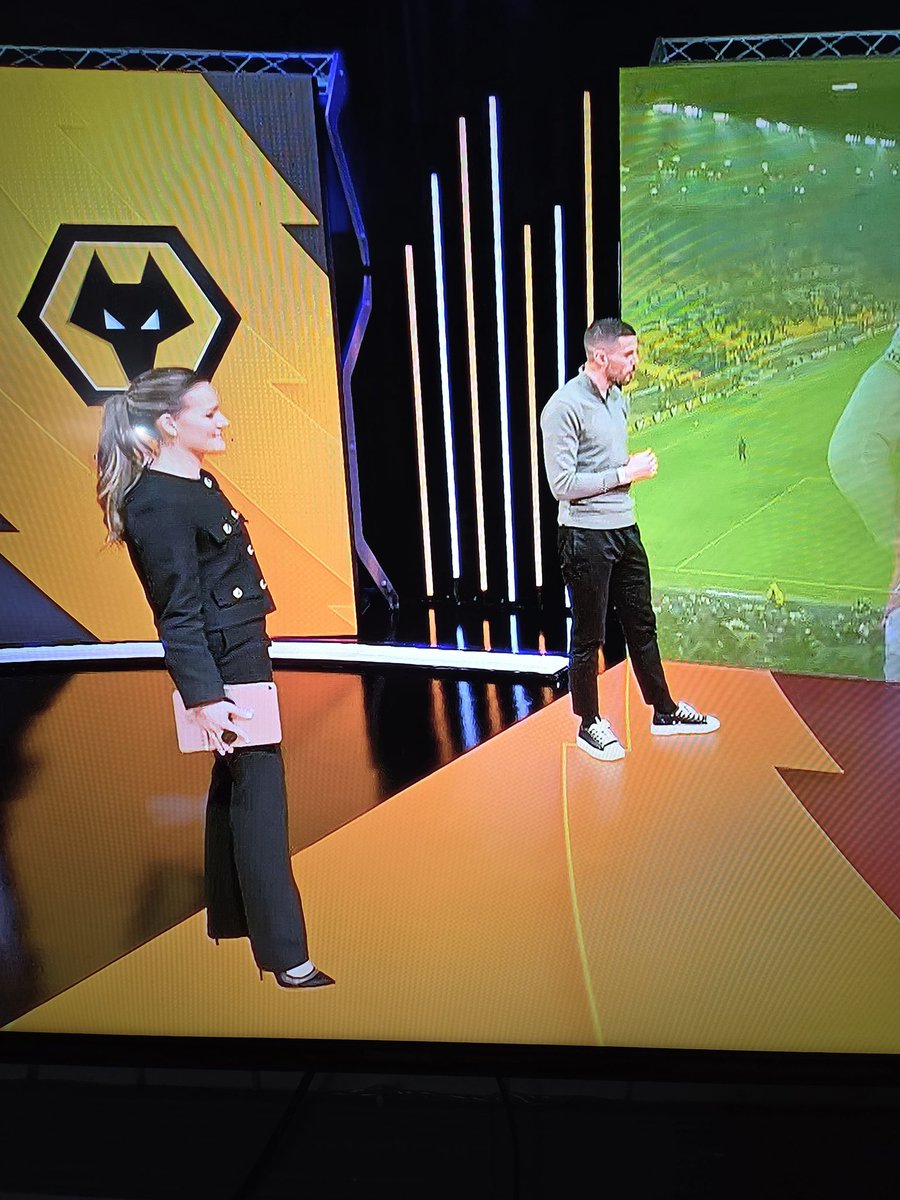 ajack1888's tweet photo. These two are wearing each other's trousers https://t.co/i7q3CGymbY