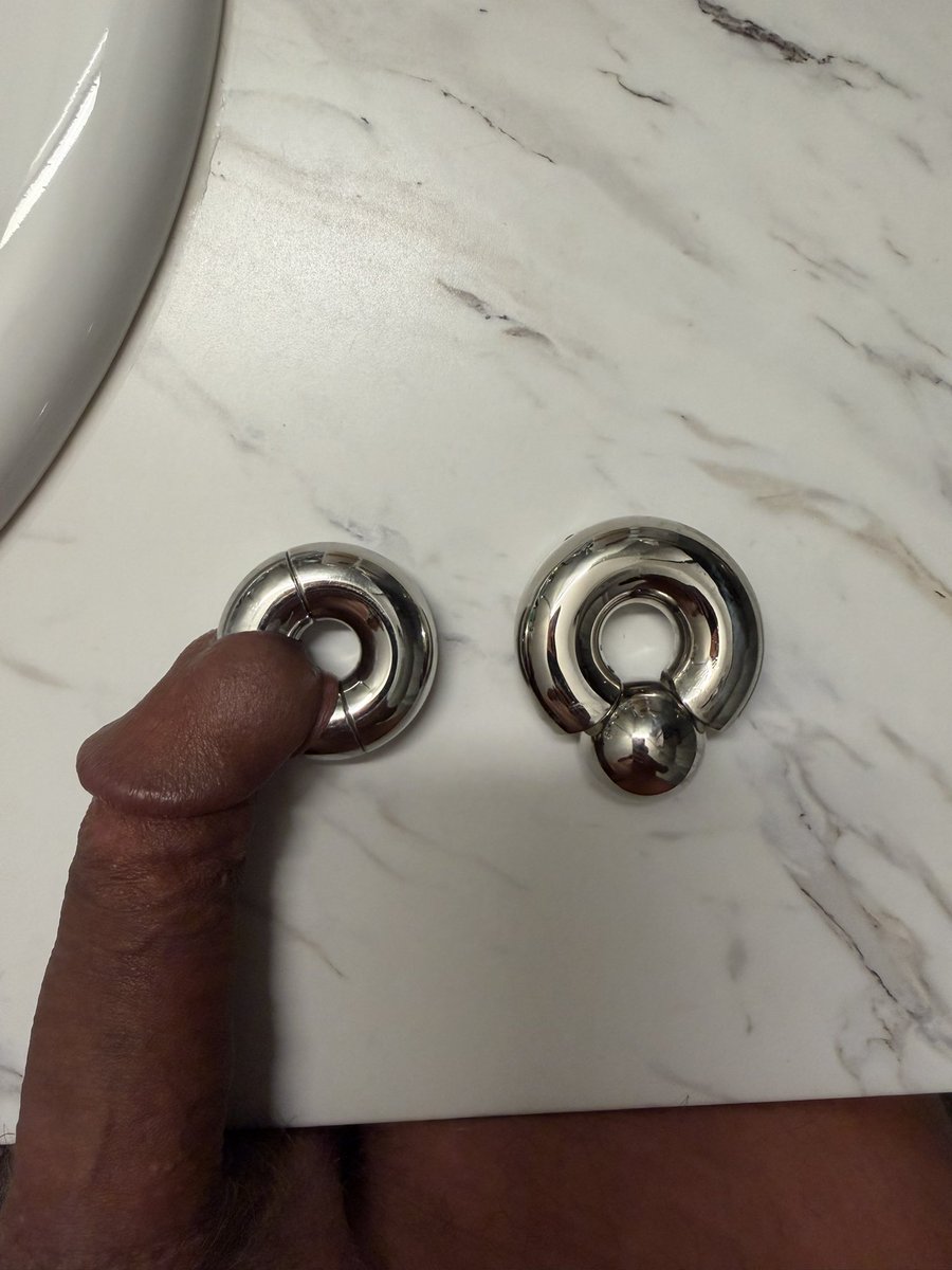 Deviant37 tweet media