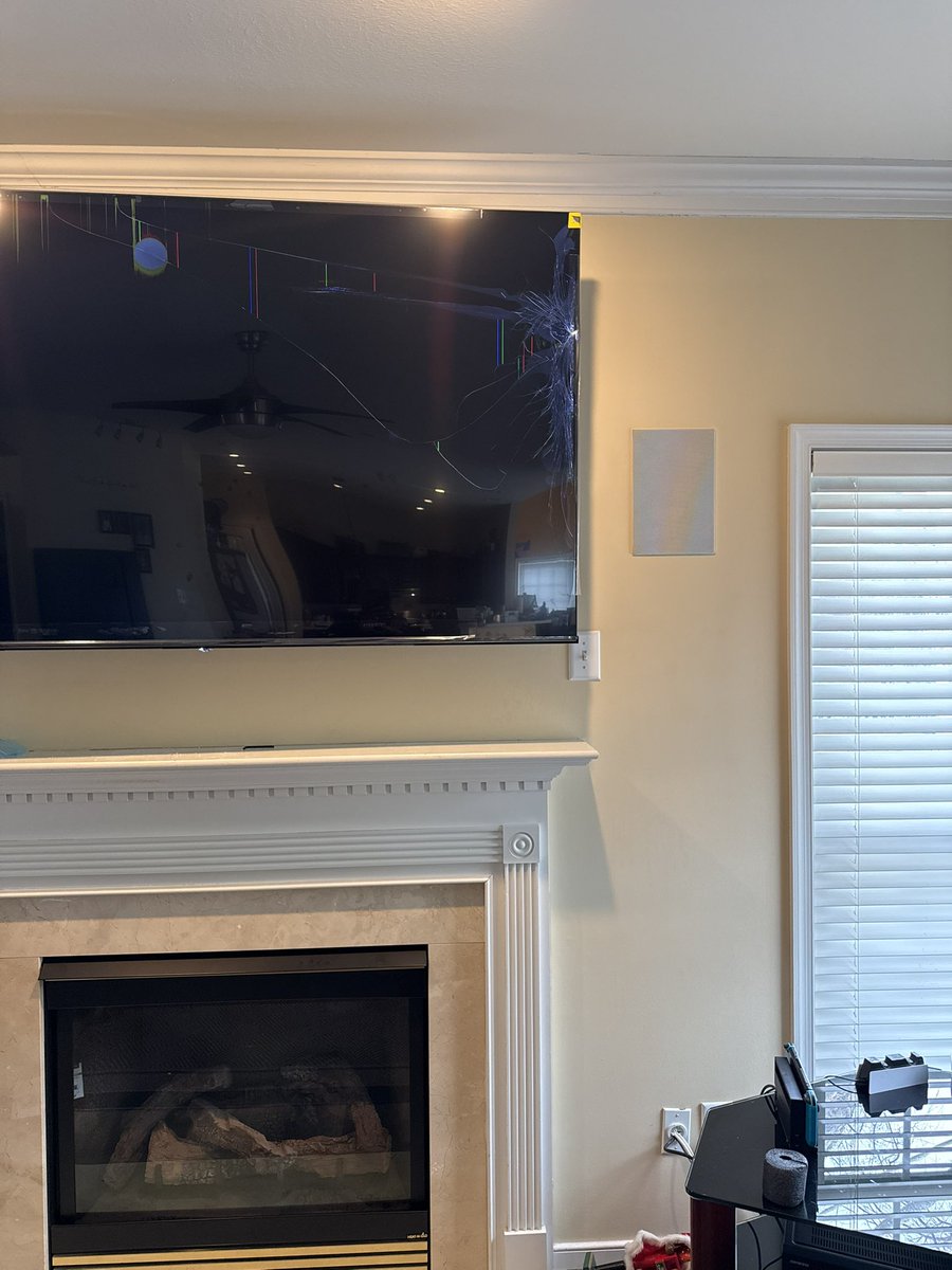 Cassandra tweet media