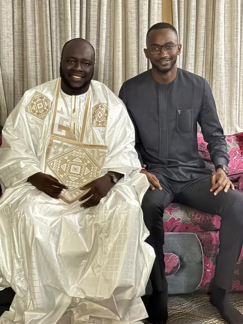 Mes hommages, Camarade ! 
Un homme bon, sincère, loyal en amitié. Ici, présent de bout en bout lors de mon mariage. The best is yet to come in sha Allah !