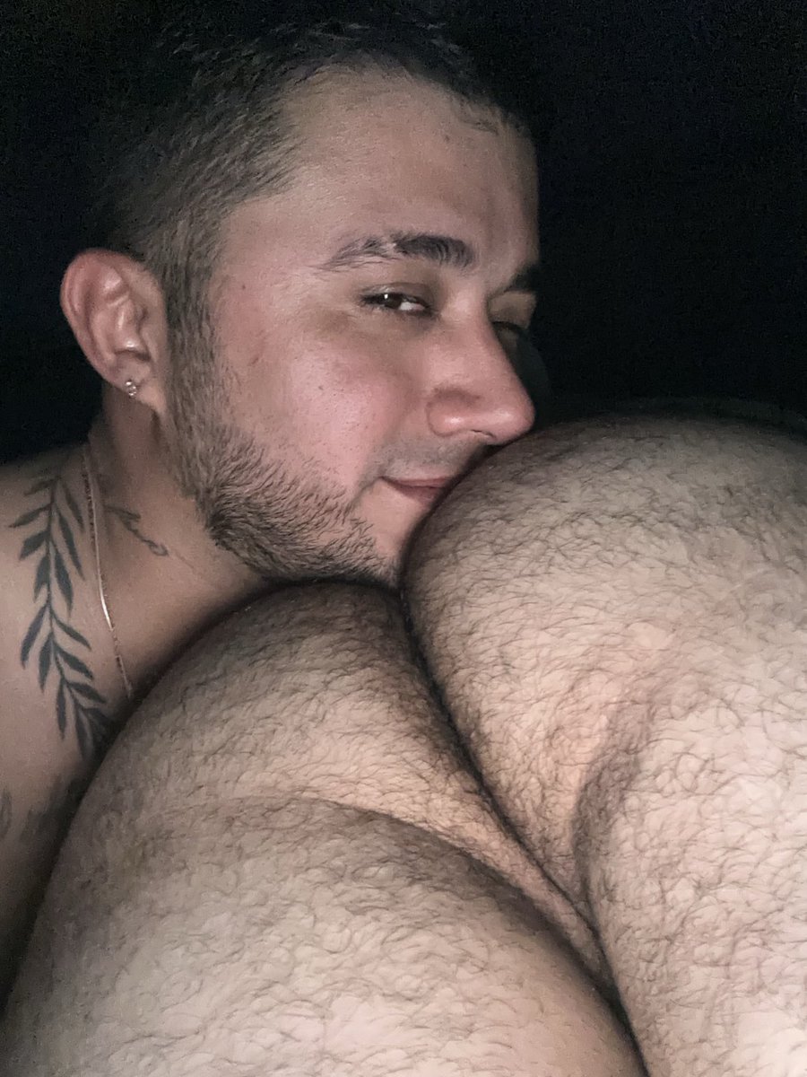 MarzoliCrespo's tweet photo. Si hay foto hay video 😏😈🍑 RT y se los subo 🥵 https://t.co/XfcxXoxFxq