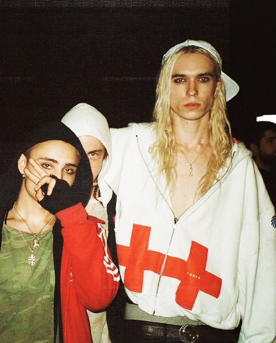 conceal archive tweet media