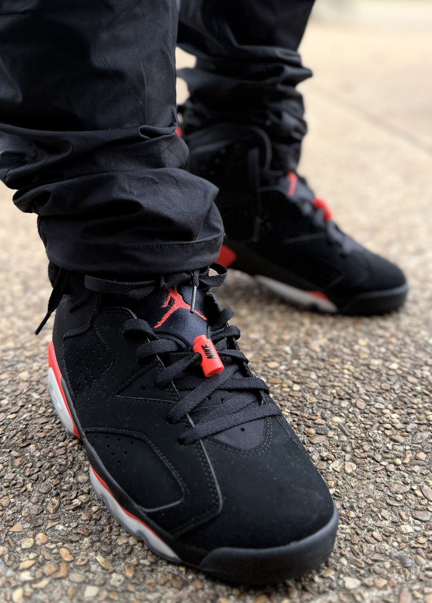 black infrared 6 on feet