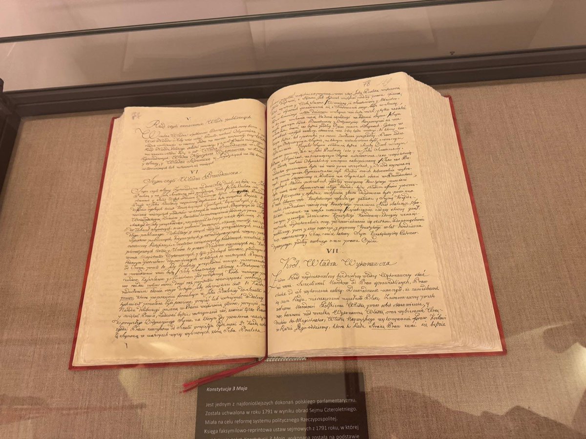 Zapomnieliśmy się pochwalić, otóż Wiadomości Codzienne wraz z Katolikami z Karolem Nawrockim były wczoraj w Pałacu Prezydenckim, gdzie została odprawiona dla nas Msza święta. Później w Przystanku Historia w IPN, braliśmy udział w debacie "Nowoczesna Polska nie może być bezbożna.