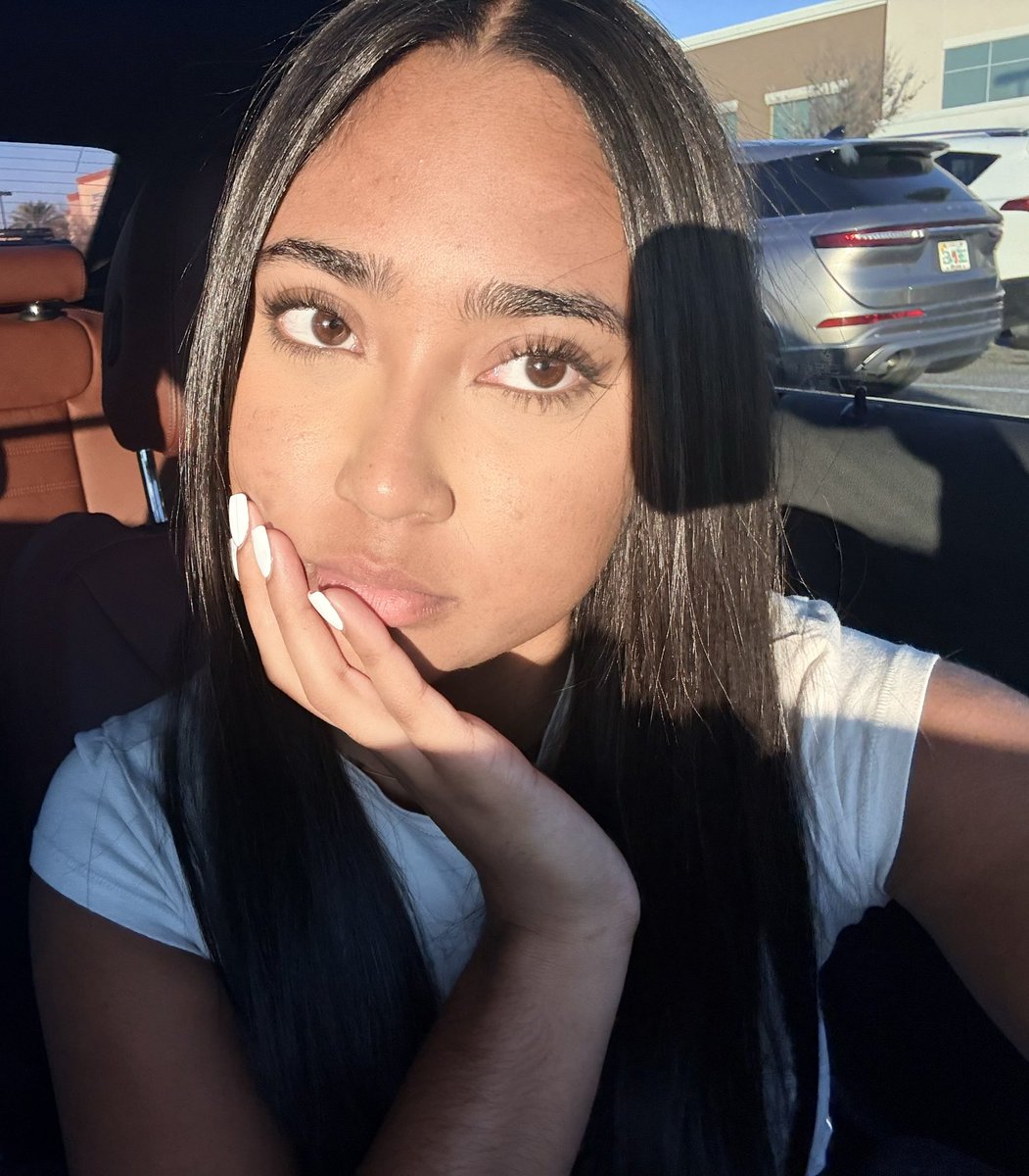 rae2bae's tweet photo. 😒 https://t.co/2mrlnGhGnt