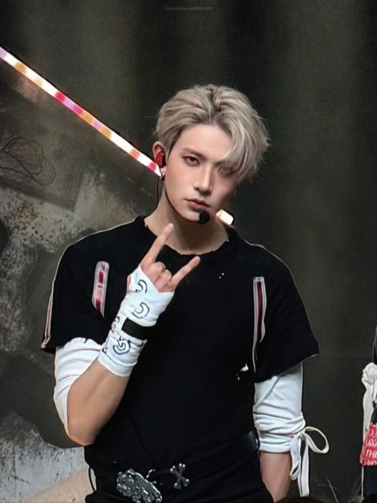 i’m still not over this heeseung