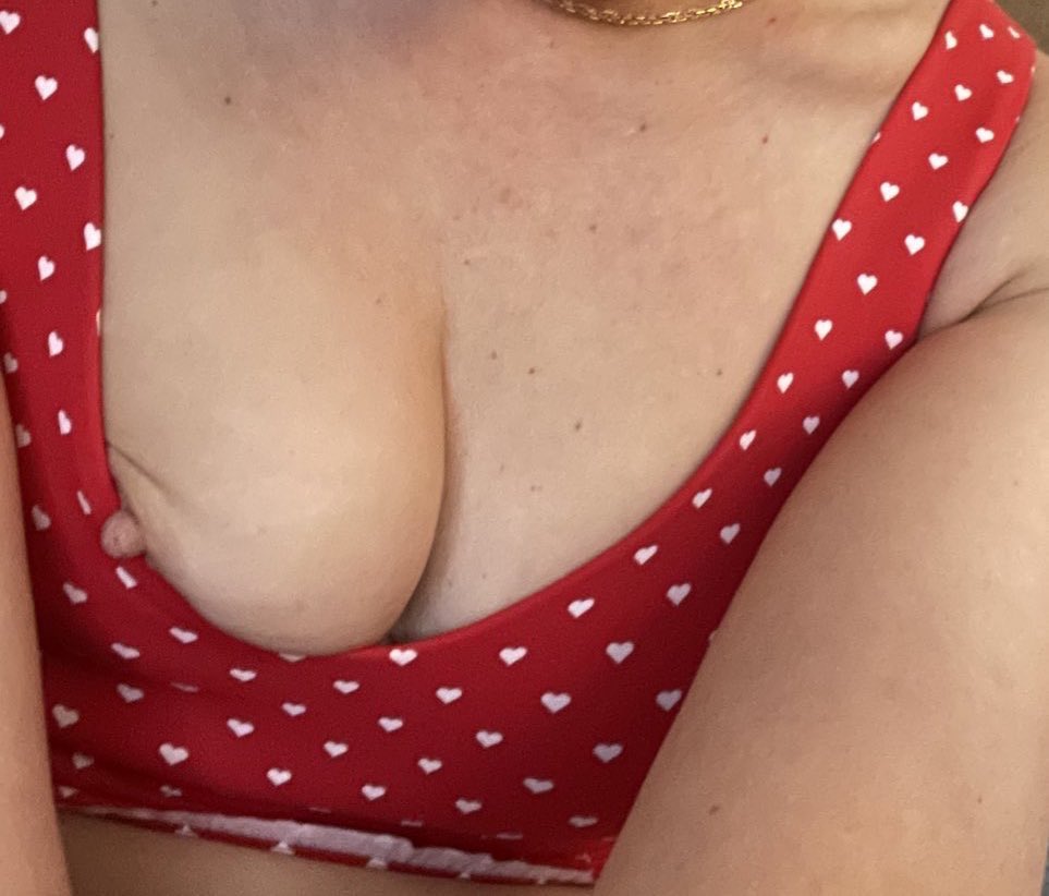 Milfy kitten KK tweet media