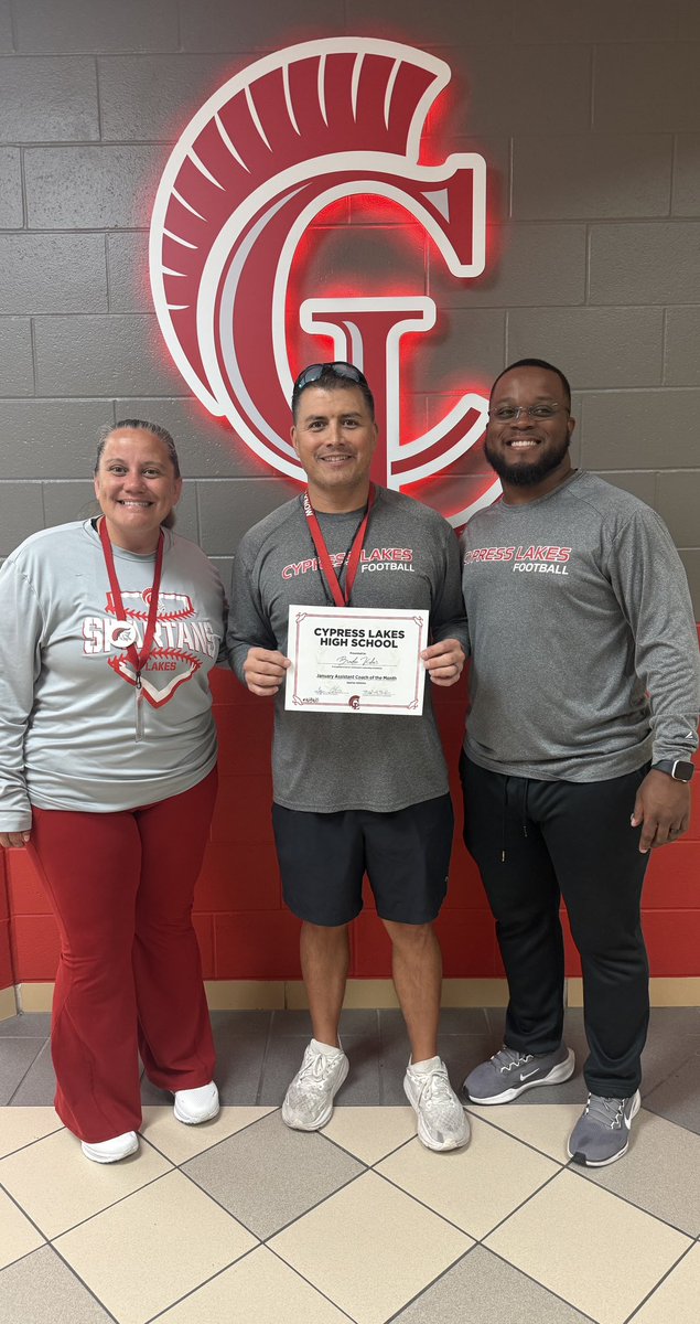 Always proud to see Braden working hard and being recognized while recognizing athletes.  #wawg #Lakes300