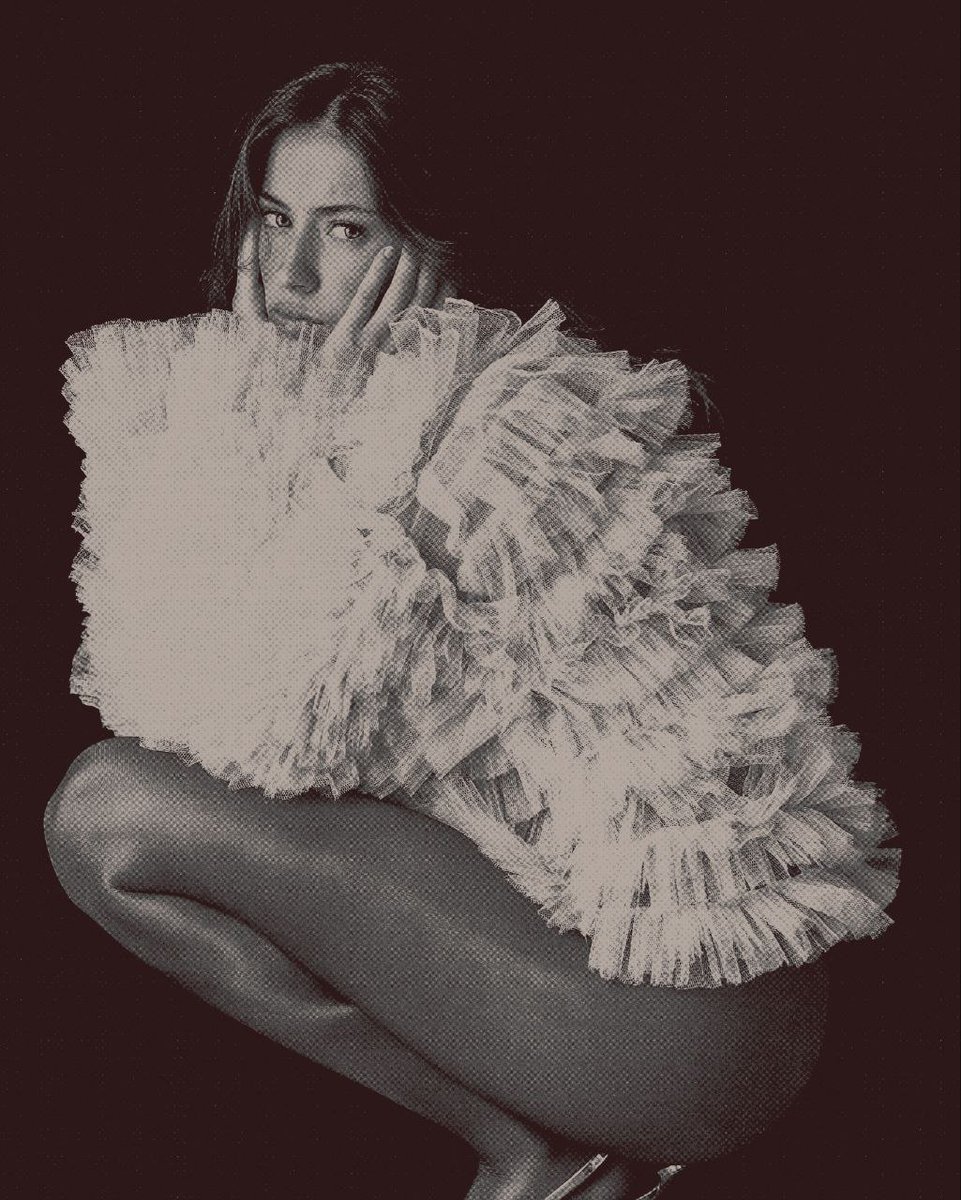 ebonswan's tweet image. 