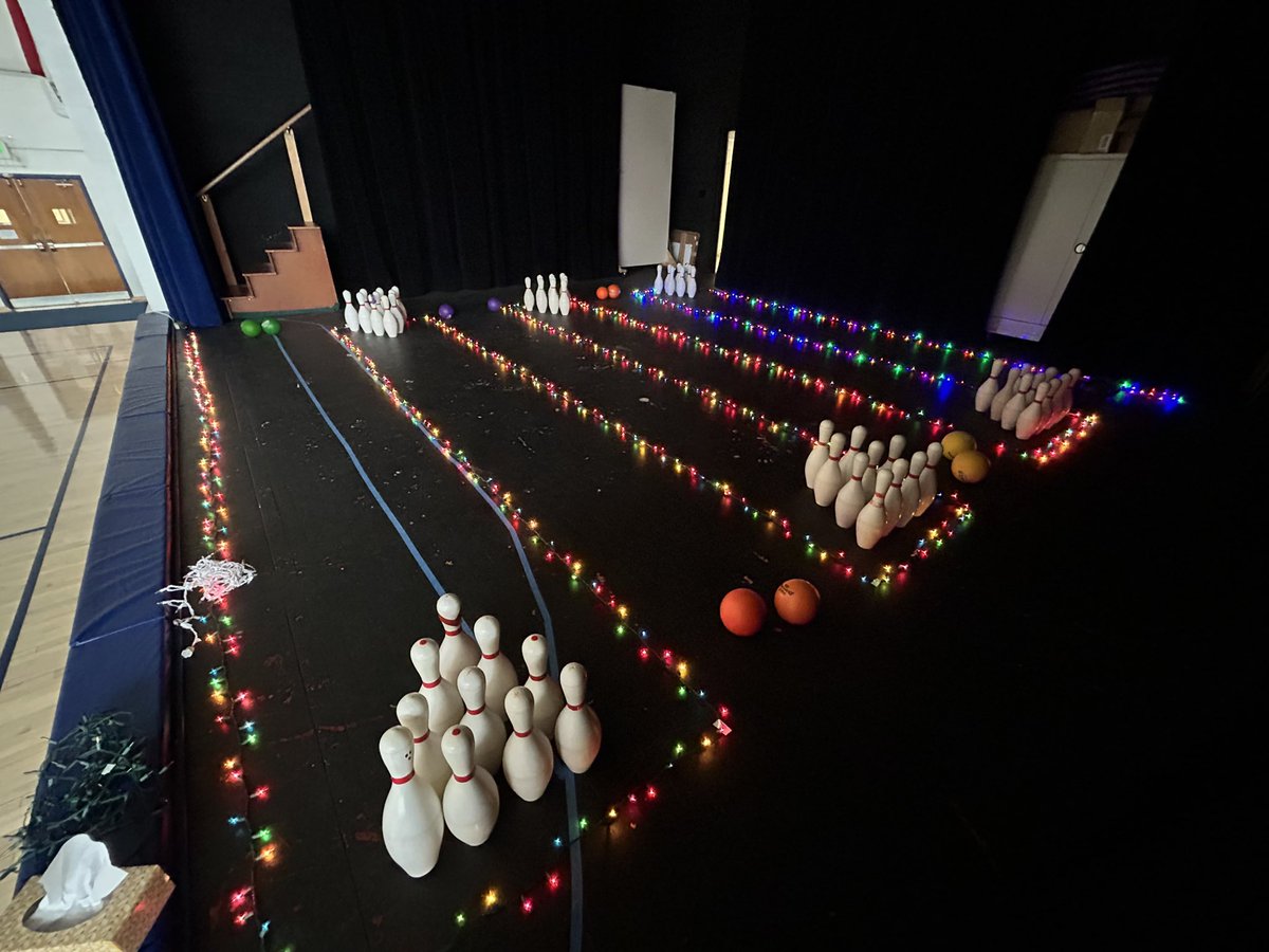 misswoerdehoff's tweet photo. This is a long shot but thought I would try! I am doing a bowling unit in PE! The kids have had a blast. Unfortunately lights have been stepped on. I am in need of some new lights so I don’t have to return broken lights. #clearthelist #PETeacher #FUN 

https://t.co/5hC6zwt8Ac https://t.co/eAJZhUl6s9