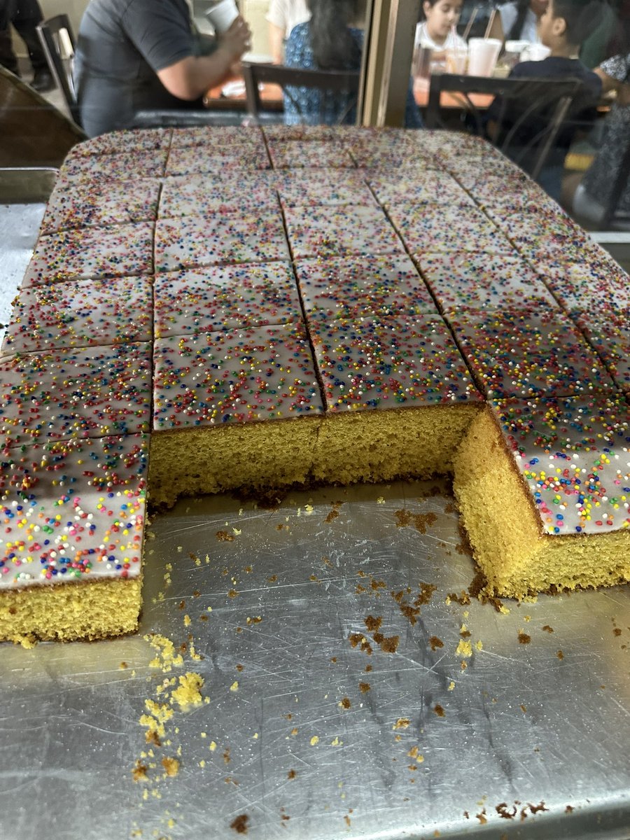 WeslacoShoping's tweet photo. Cake anyone?
#bakery #panducle #dessert #foodie #rgv #rgv956 #pastry #cake https://t.co/PfCWKBxggn