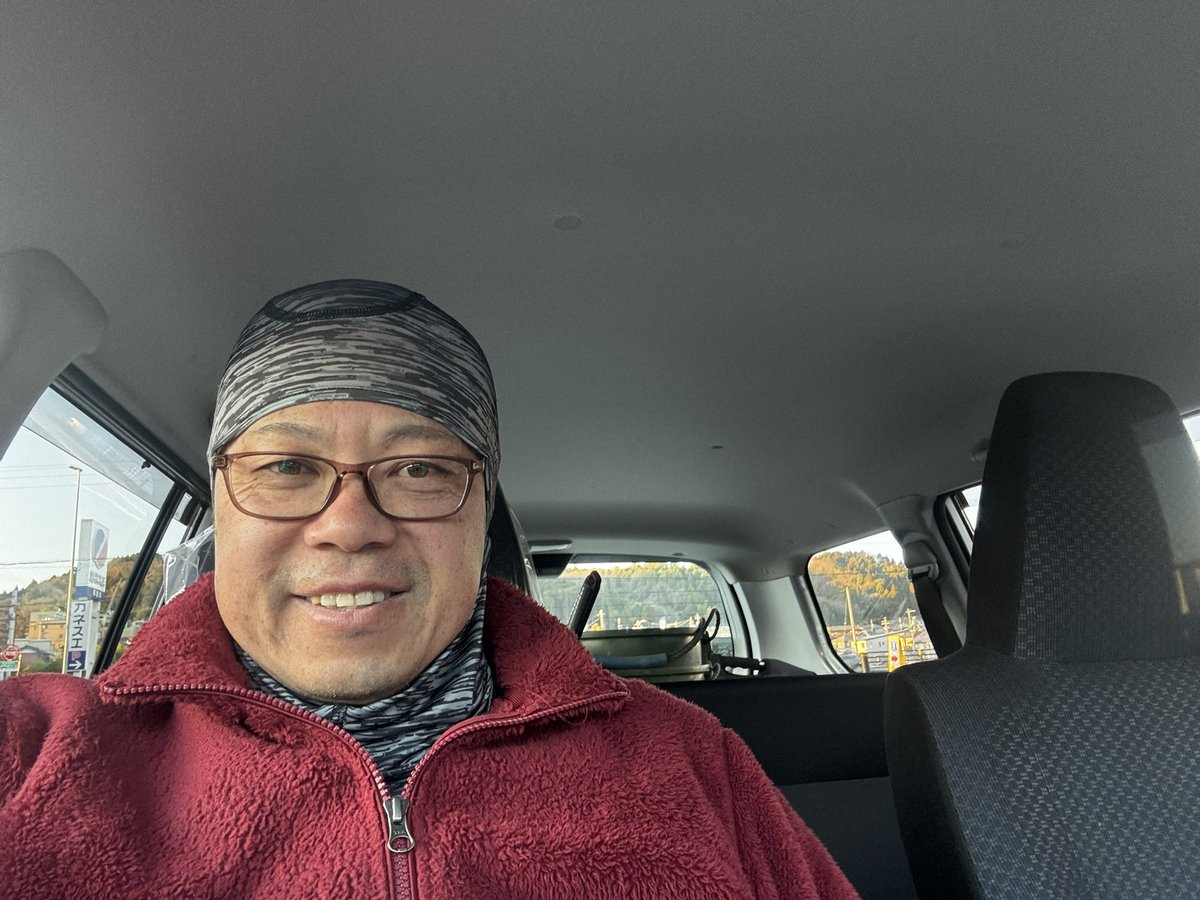 カメちゃん🔥炉内で耐火レンガ積んでる！炎のレンガ積み職人ドラマー