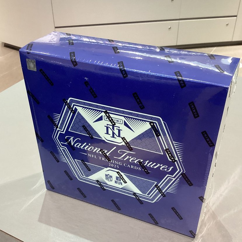 新商品入荷情報】 🏈 NFL 2025 PANINI NATIONAL TREASURES HOBBY 上記