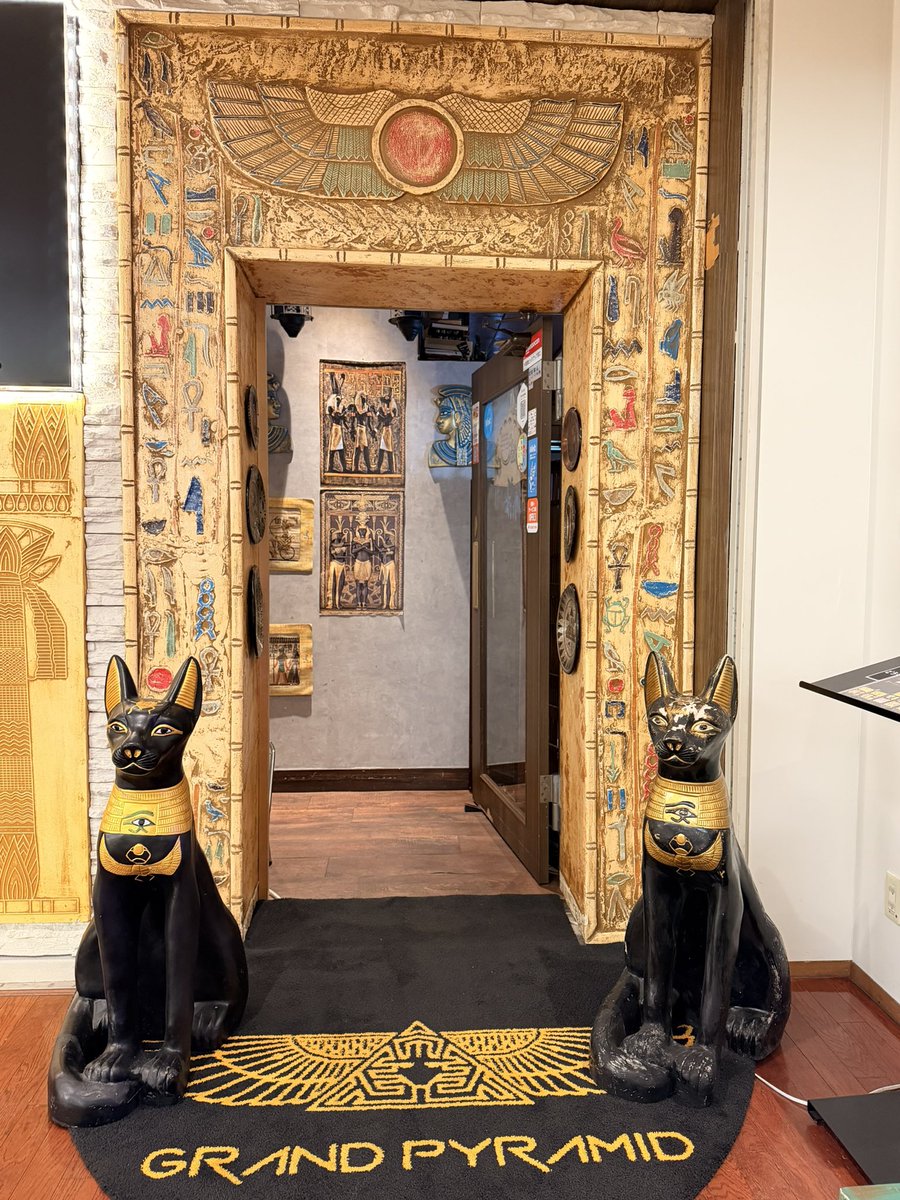 Grand_Pyramid's tweet image. 🇪🇬✨ エジプトランチビュッフェ ✨🇪🇬  

20種類以上の本格エジプト料理を  
¥2,273（税別）でお楽しみいただけます。  

まるでエジプトで味わうような本場の味。  
エジプト人シェフが伝統レシピと本格スパイスで丁寧に仕上げています 

🥘 事前予約でタジン1品を無料サービス。  
🌺