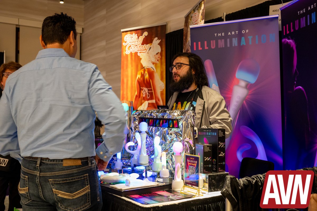 AVN Expo tweet media