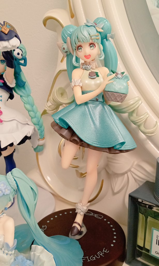 今日チョコミントの日なの？！ じゃあ祝日にしなきゃじゃん🍫💚🩵