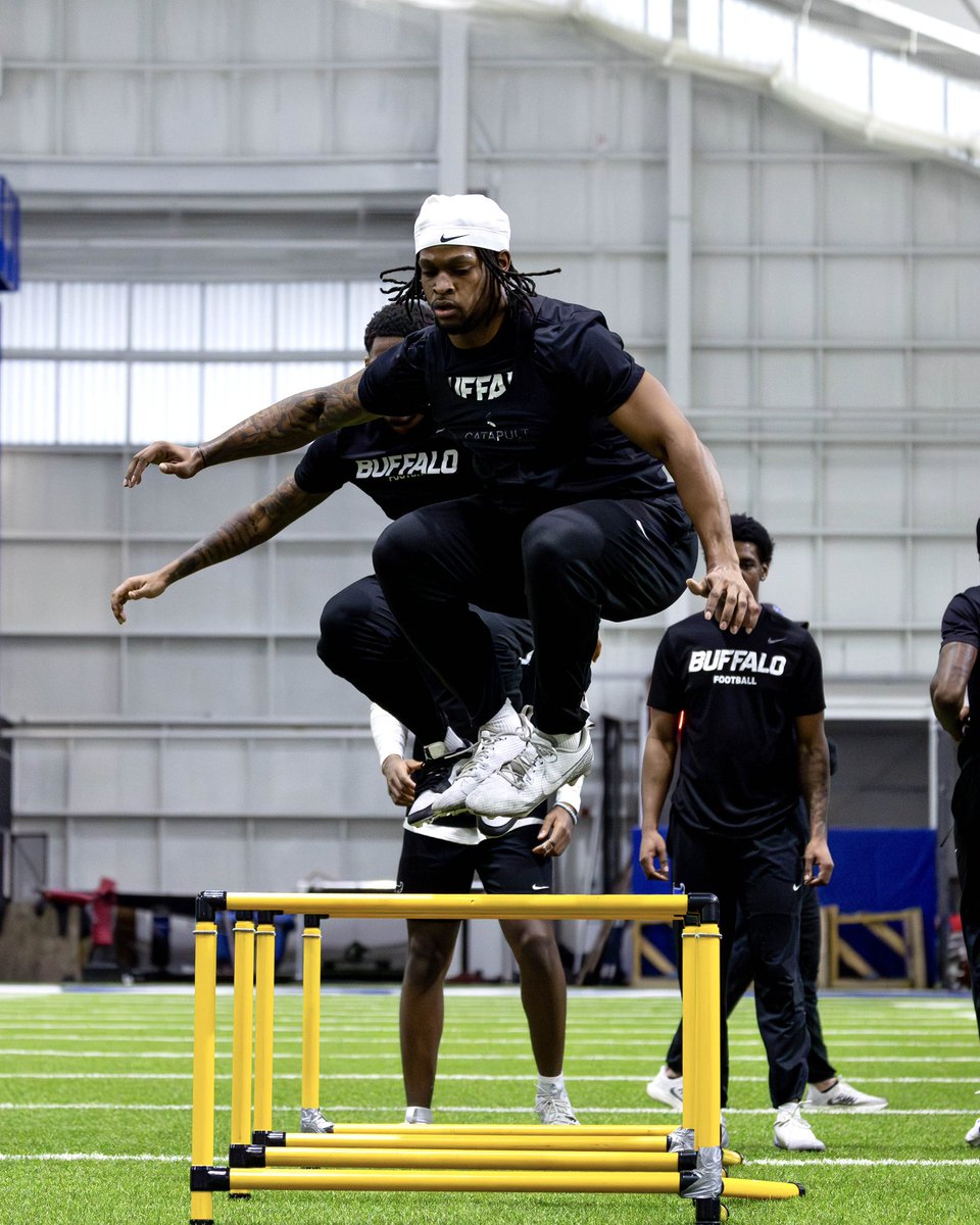 Buffalo Football tweet media